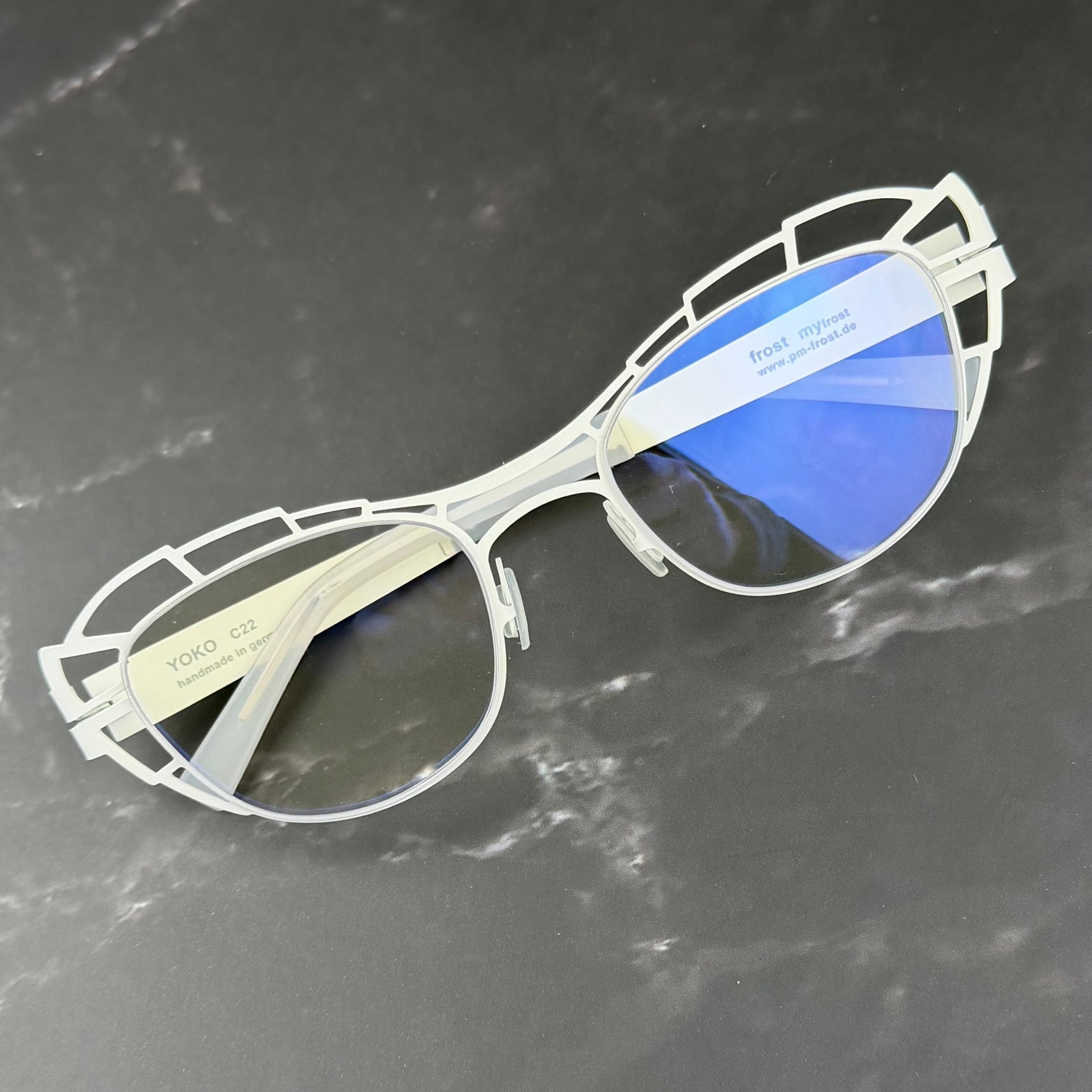 yokoページ Yoko – Rims & Goggles